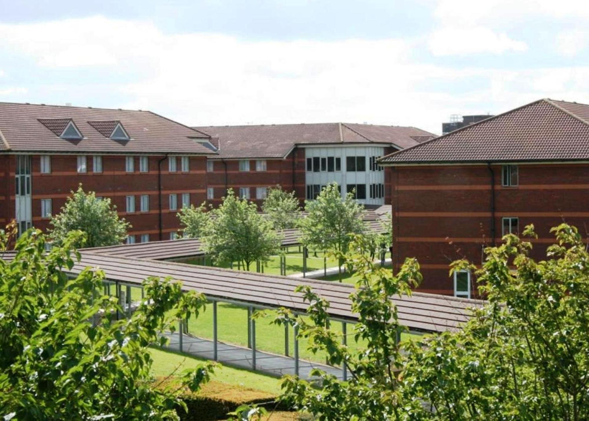 Hotel Yarnfield Park Training And Conference Centre Stone  Esterno foto