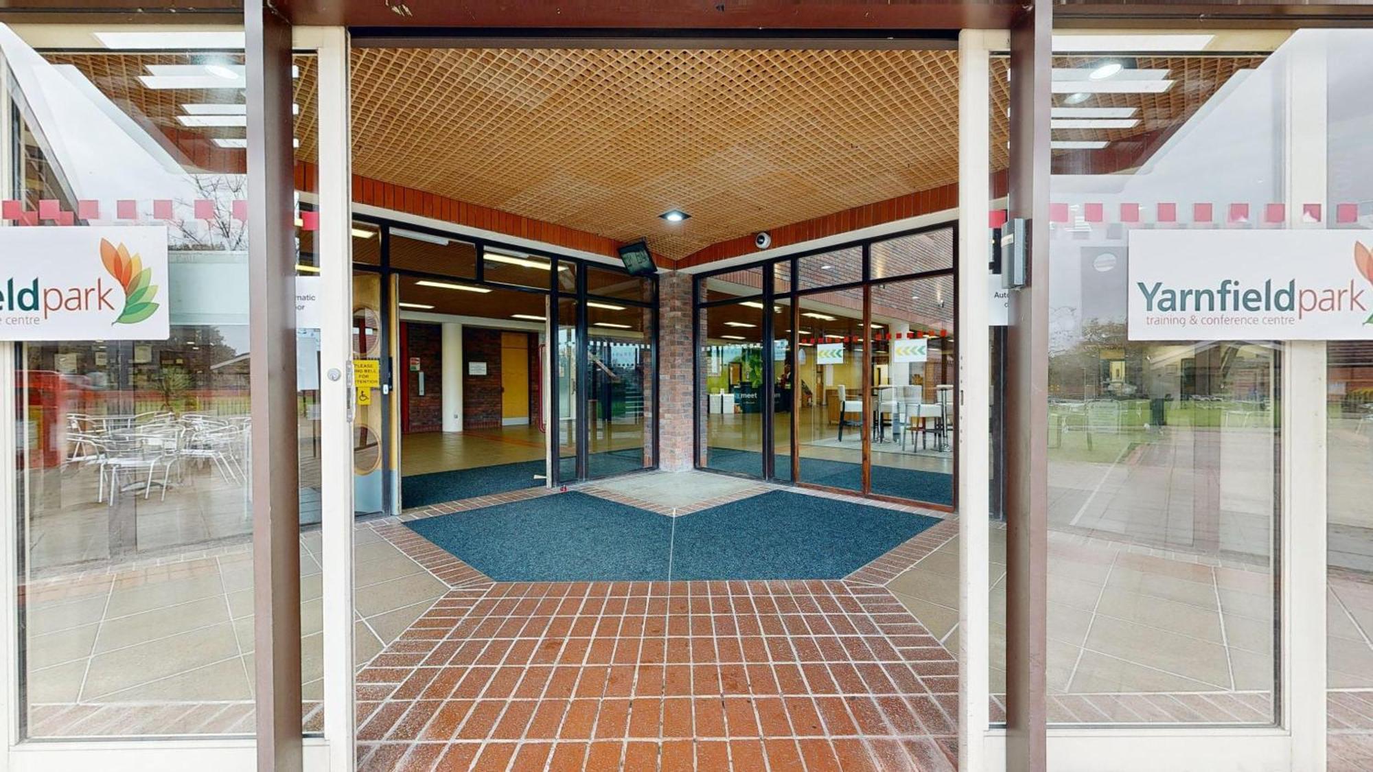 Hotel Yarnfield Park Training And Conference Centre Stone  Esterno foto