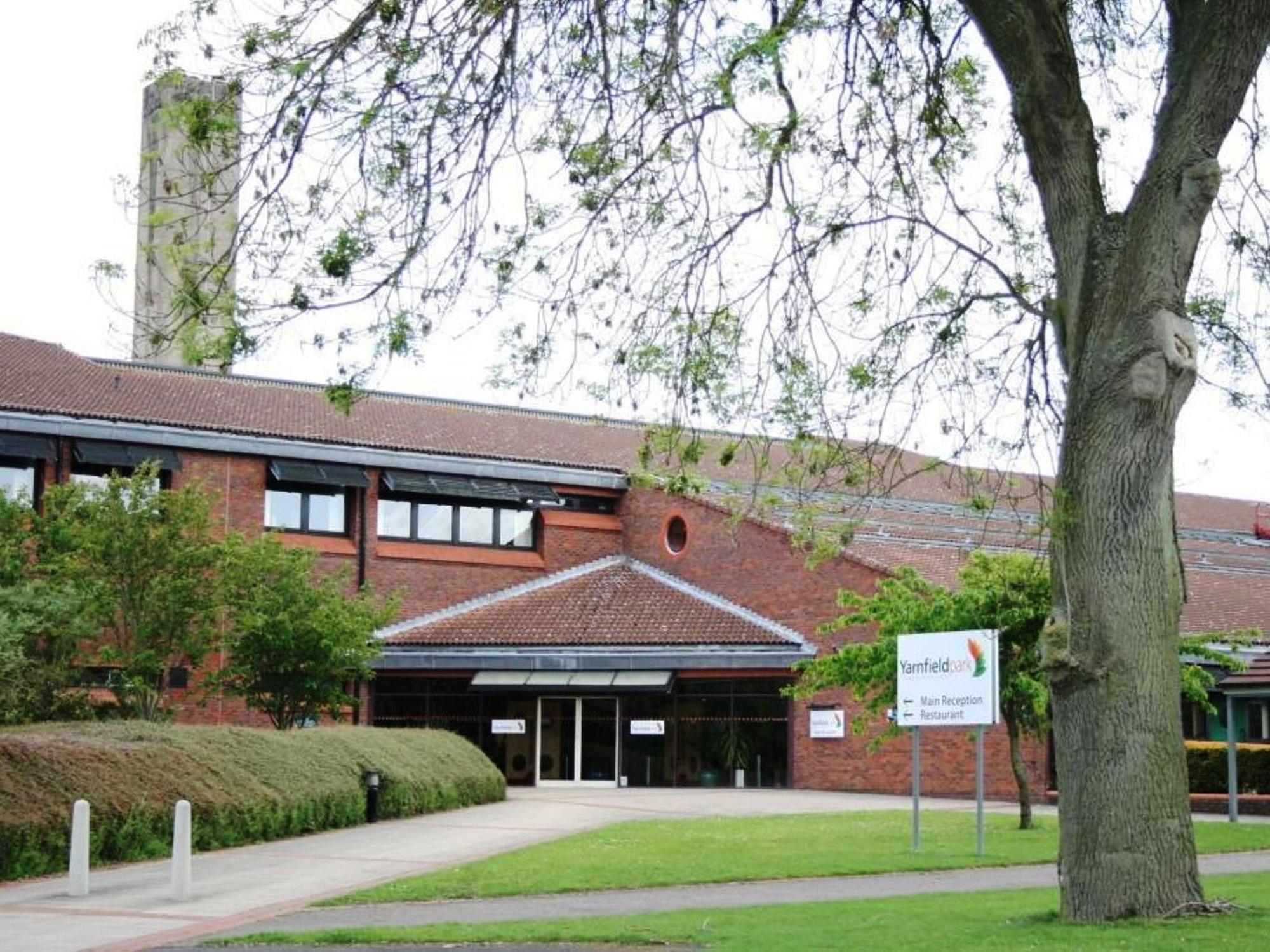 Hotel Yarnfield Park Training And Conference Centre Stone  Esterno foto