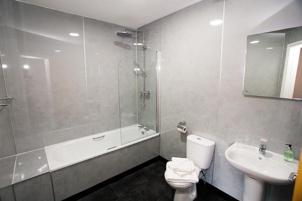 Hotel Yarnfield Park Training And Conference Centre Stone  Esterno foto