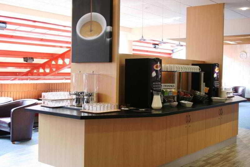 Hotel Yarnfield Park Training And Conference Centre Stone  Esterno foto
