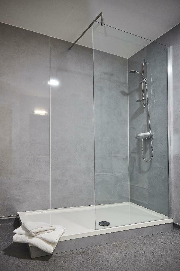 Hotel Yarnfield Park Training And Conference Centre Stone  Esterno foto