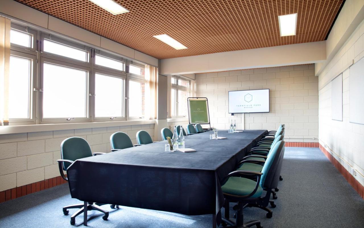 Hotel Yarnfield Park Training And Conference Centre Stone  Esterno foto